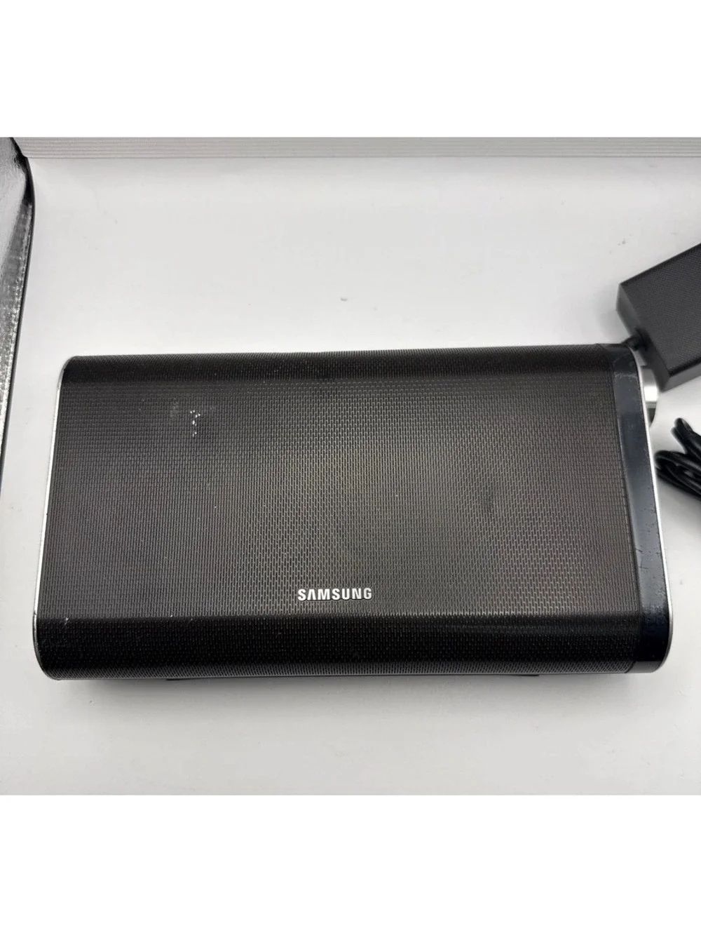 Samsung  DA-F60 Black Wireless Speaker with Charger
